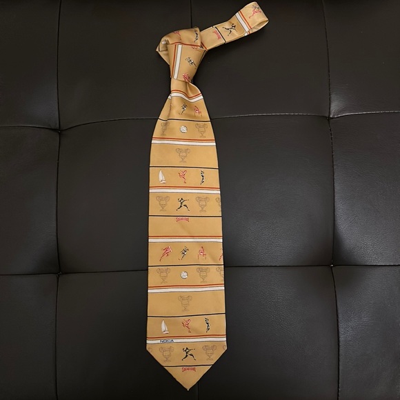 Other - Silk Nokia Sugar Bowl Tie